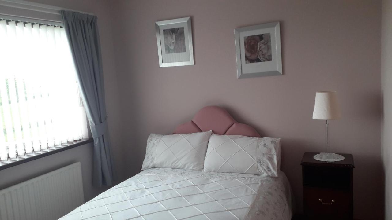 Gracey'S Hillside Lodge Ballyward 外观 照片